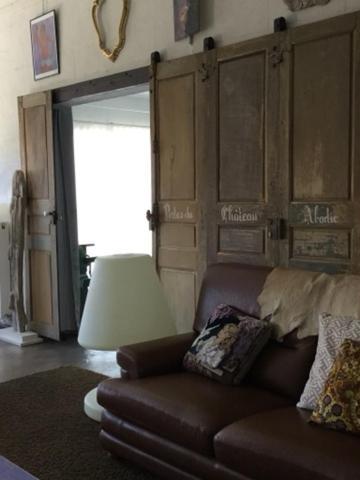 مبيت وإفطار Villeneuve-de-Rivière Loft Atypique المظهر الخارجي الصورة