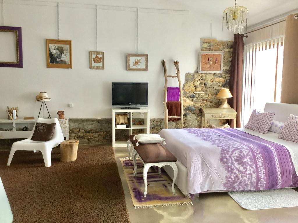مبيت وإفطار Villeneuve-de-Rivière Loft Atypique المظهر الخارجي الصورة